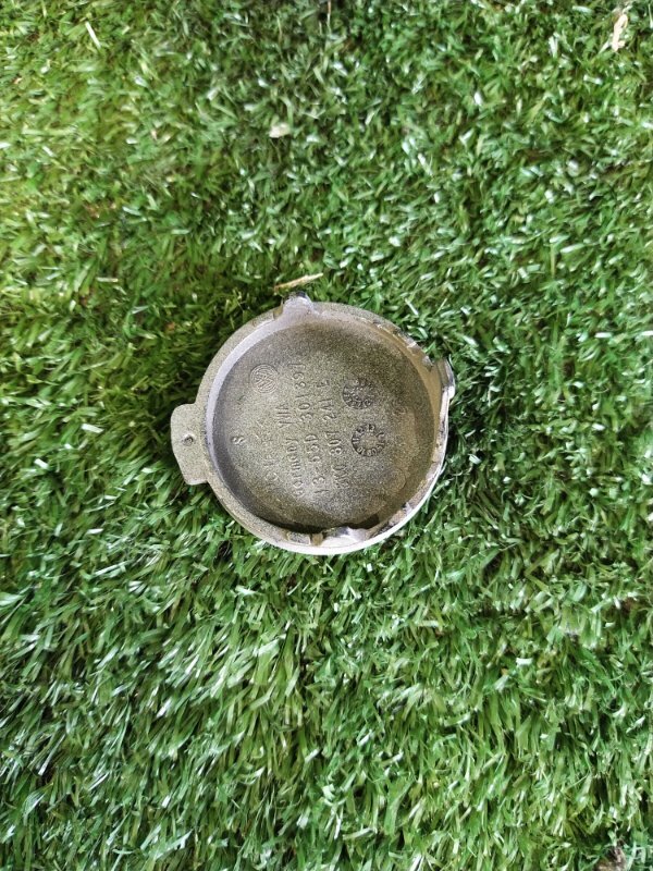 Заглушка буксировочного крюка, 1000 рублей, Красноярск