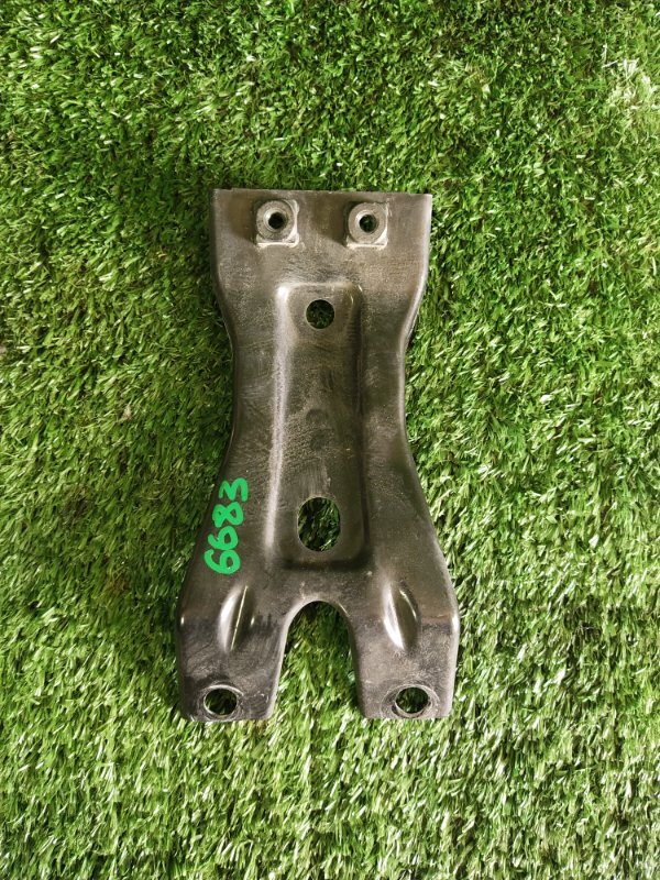 Кронштейн замка капота, 1000 рублей, Красноярск