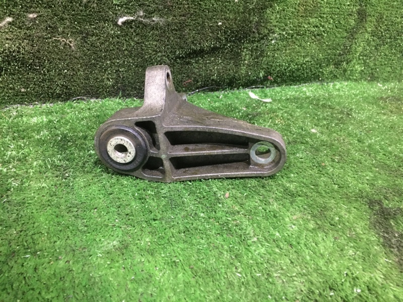 Кронштейн КПП, 2000 рублей, Красноярск