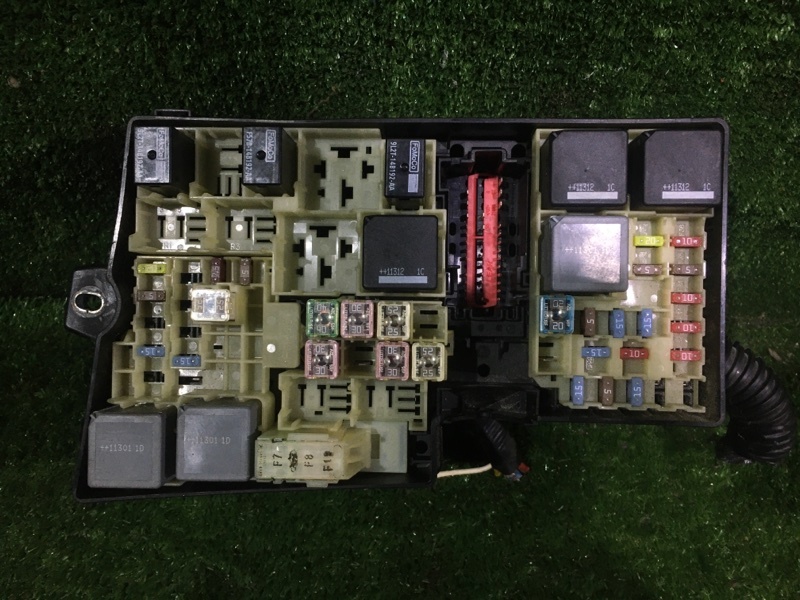 Блок предохранителей под капот, 2000 рублей, Красноярск