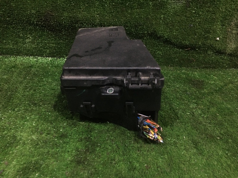 Блок предохранителей под капот, 2000 рублей, Красноярск