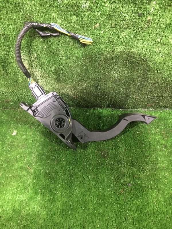 Педаль газа, 800 рублей, Красноярск