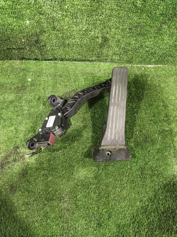 Педаль газа, 1000 рублей, Красноярск