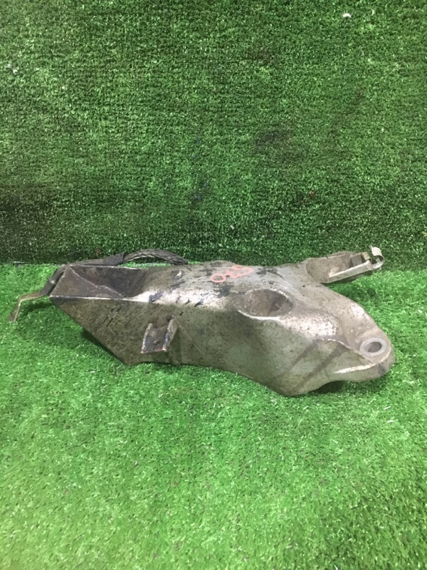 Кронштейн двигателя, 600 рублей, Красноярск