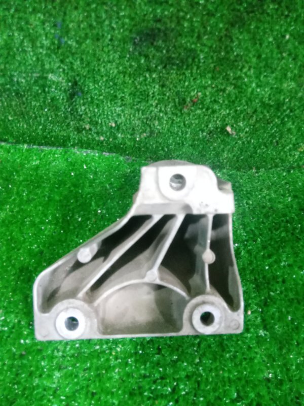 Кронштейн двигателя, 1000 рублей, Красноярск