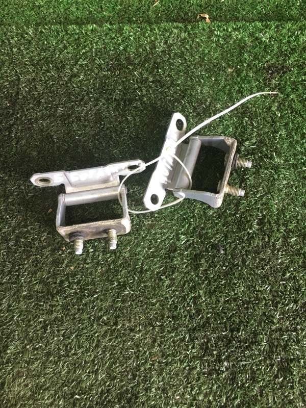 Петля двери багажника, 300 рублей, Красноярск