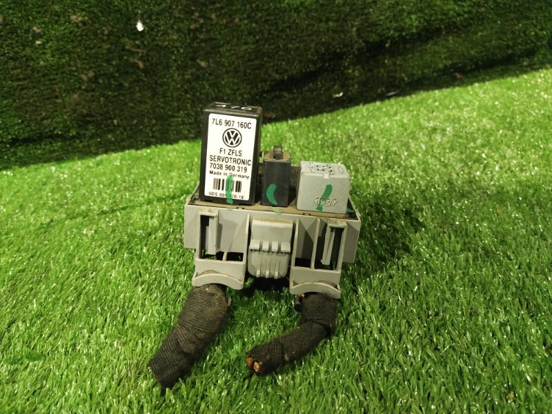 Блок предохранителей салонный, 1000 рублей, Красноярск