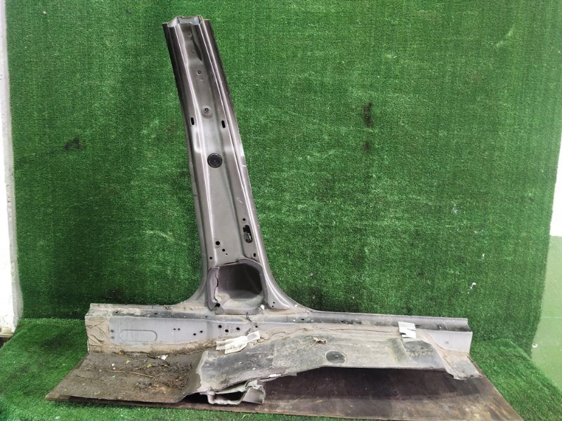 Центральная стойка кузова, 3000 рублей, Красноярск