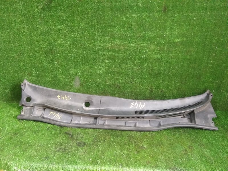 Решетка под лобовое стекло, 400 рублей, Красноярск