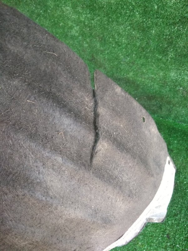 Подкрылок, 500 рублей, Красноярск