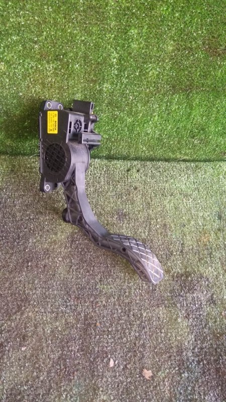 Педаль газа, 500 рублей, Красноярск