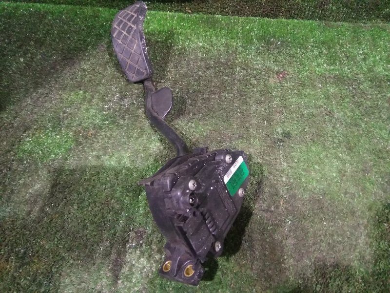 Педаль газа, 300 рублей, Красноярск