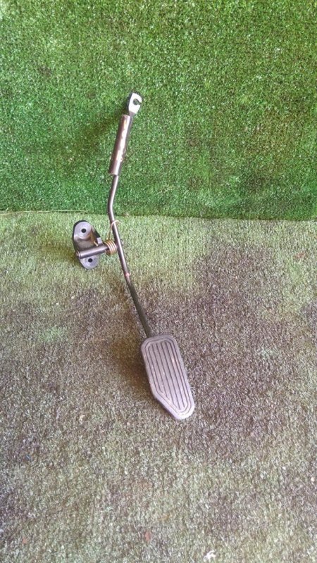 Педаль газа, 200 рублей, Красноярск