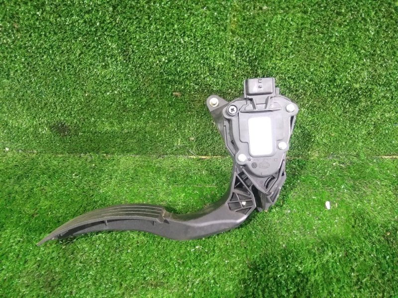 Педаль газа, 1000 рублей, Красноярск