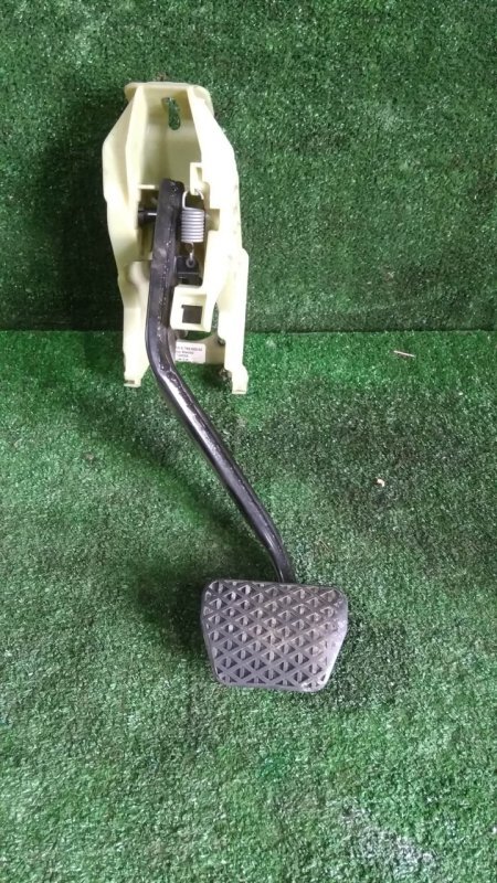 Педаль тормоза, 800 рублей, Красноярск