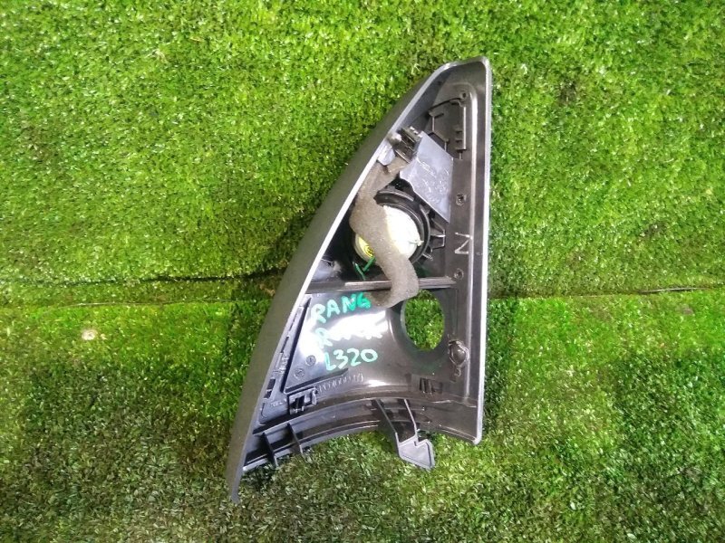 Накладка крепления зеркала, 500 рублей, Красноярск