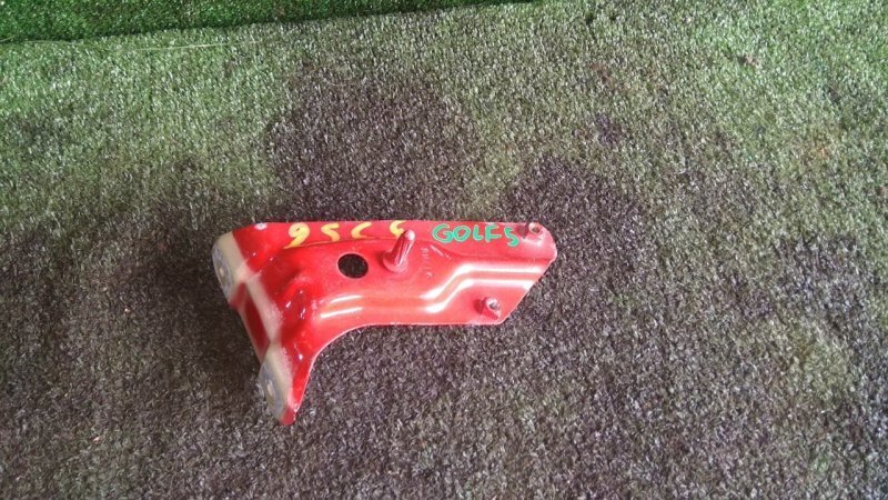 Кронштейн крыла, 1000 рублей, Красноярск