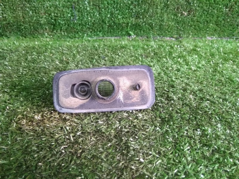 Повторитель поворота в крыло, 2000 рублей, Красноярск