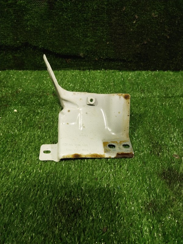 Кронштейн крыла, 2500 рублей, Красноярск