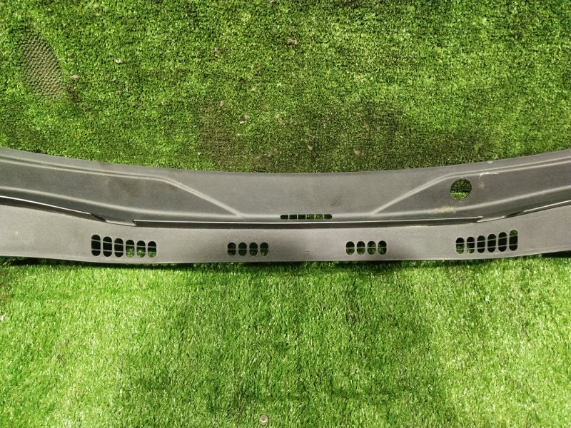 Решетка под лобовое стекло, 1000 рублей, Красноярск