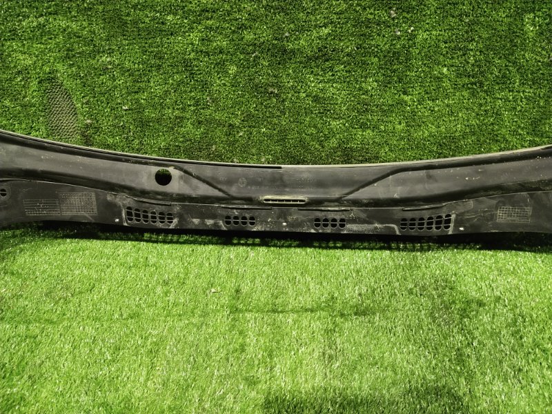 Решетка под лобовое стекло, 1000 рублей, Красноярск