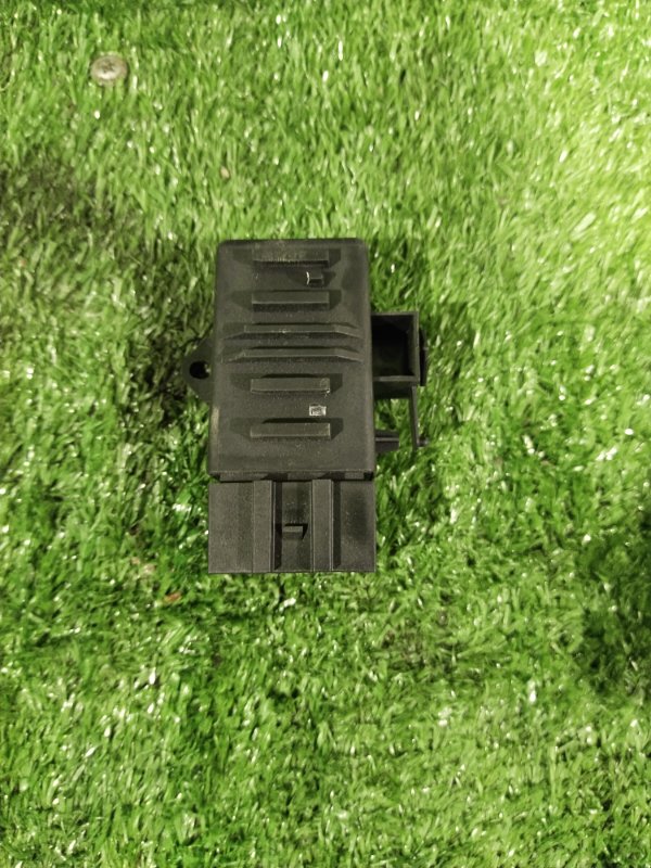 Блок управления подогревом сидений, 1000 рублей, Красноярск