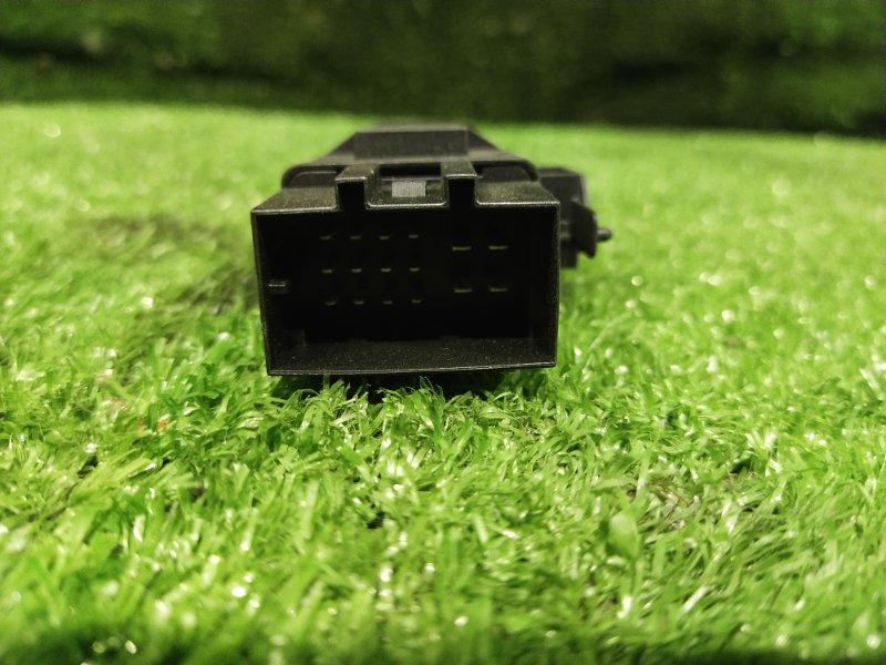 Блок управления подогревом сидений, 1000 рублей, Красноярск