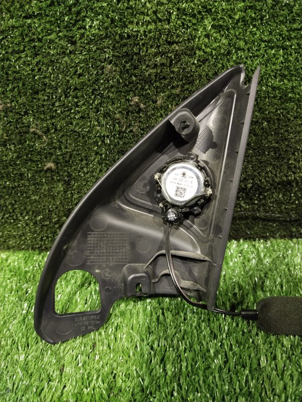 Накладка крепления зеркала, 1000 рублей, Красноярск