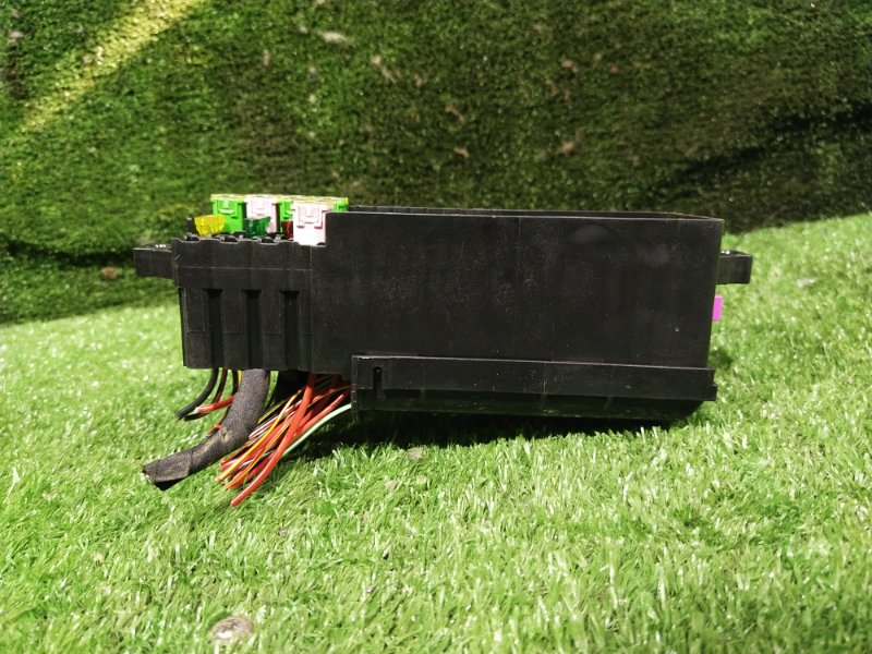 Блок предохранителей салонный, 1000 рублей, Красноярск