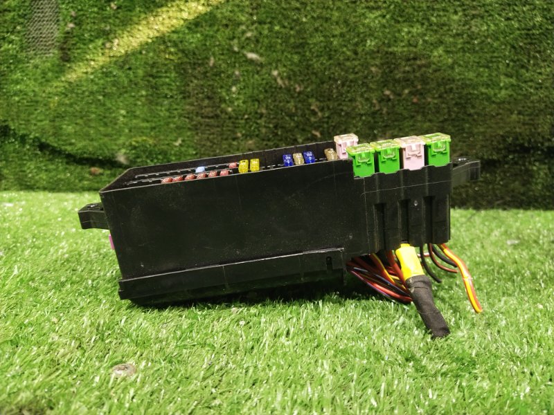 Блок предохранителей салонный, 1000 рублей, Красноярск