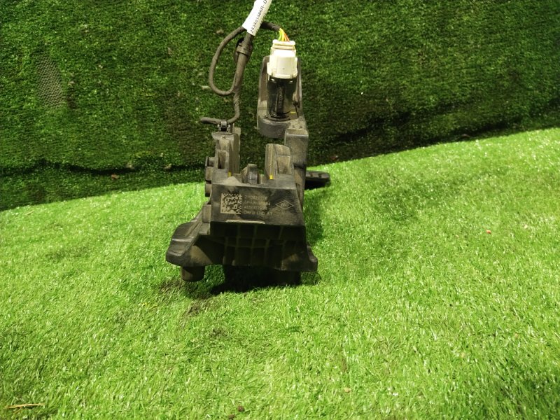 Педаль тормоза, 1000 рублей, Красноярск