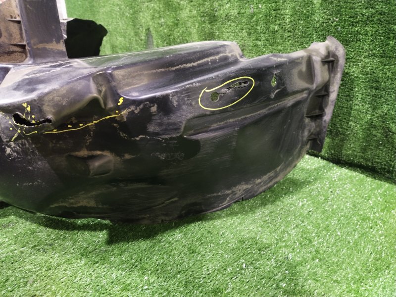 Подкрылок, 2000 рублей, Красноярск