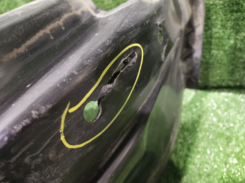 Подкрылок, 2000 рублей, Красноярск