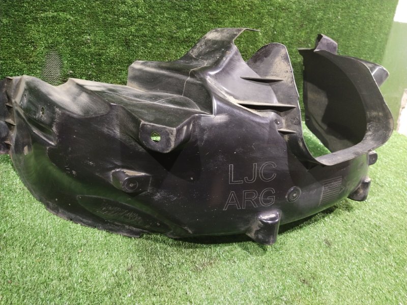 Подкрылок, 5000 рублей, Красноярск