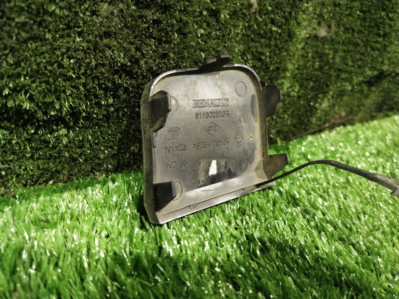 Заглушка буксировочного крюка, 1000 рублей, Красноярск