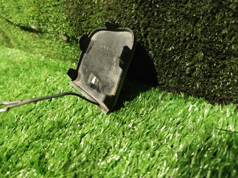 Заглушка буксировочного крюка, 1000 рублей, Красноярск