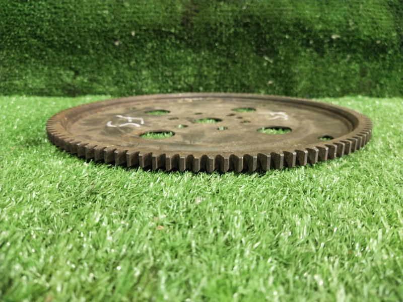 Маховик, 300 рублей, Красноярск