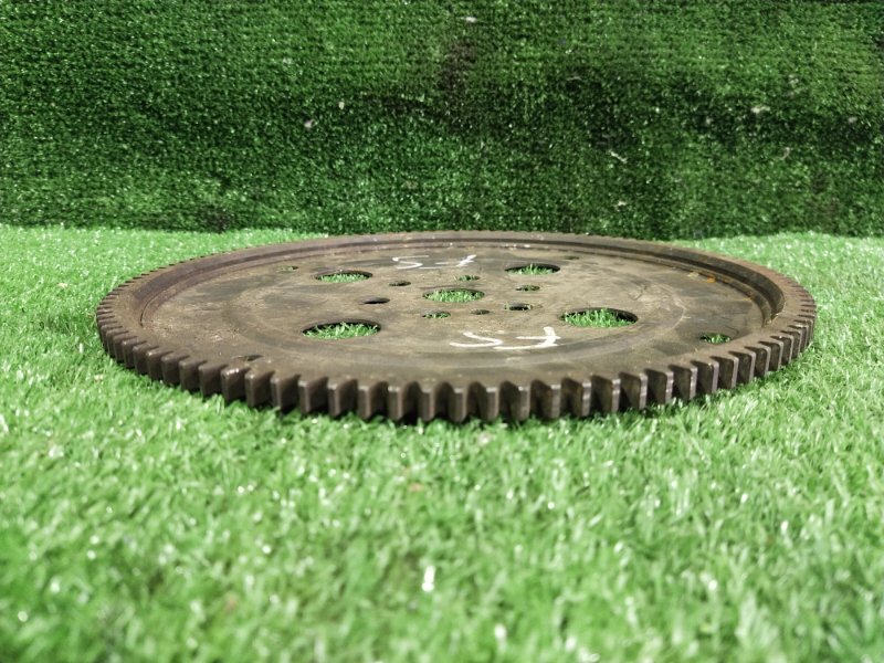 Маховик, 300 рублей, Красноярск