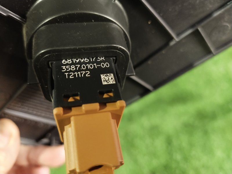 Накладка на торпедо, 500 рублей, Красноярск