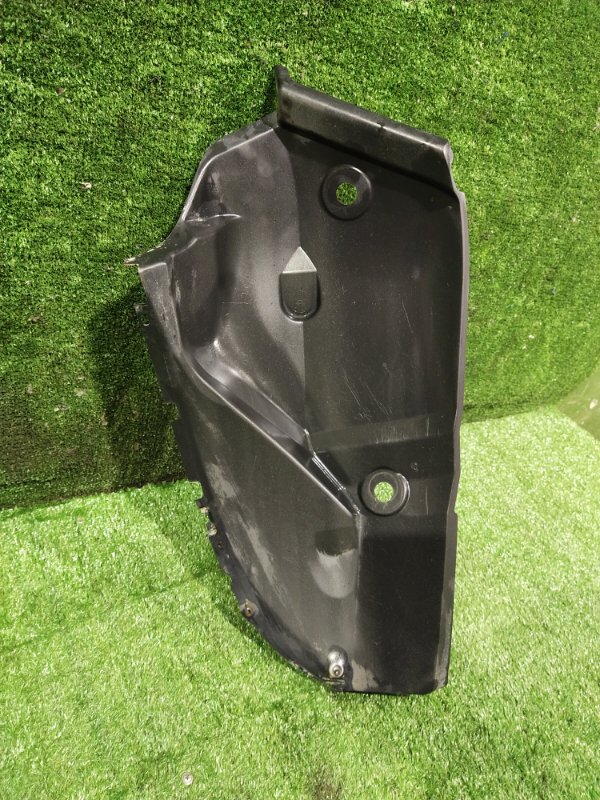 Подкрылок, 1000 рублей, Красноярск