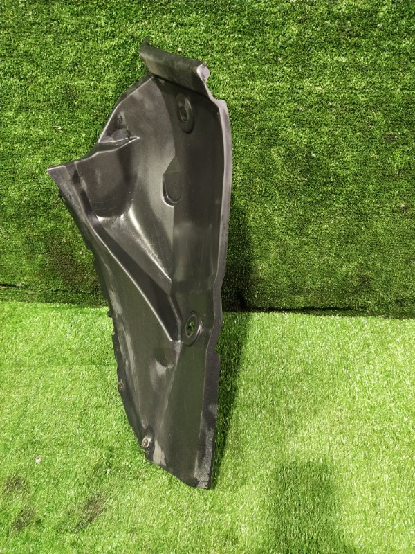 Подкрылок, 1000 рублей, Красноярск