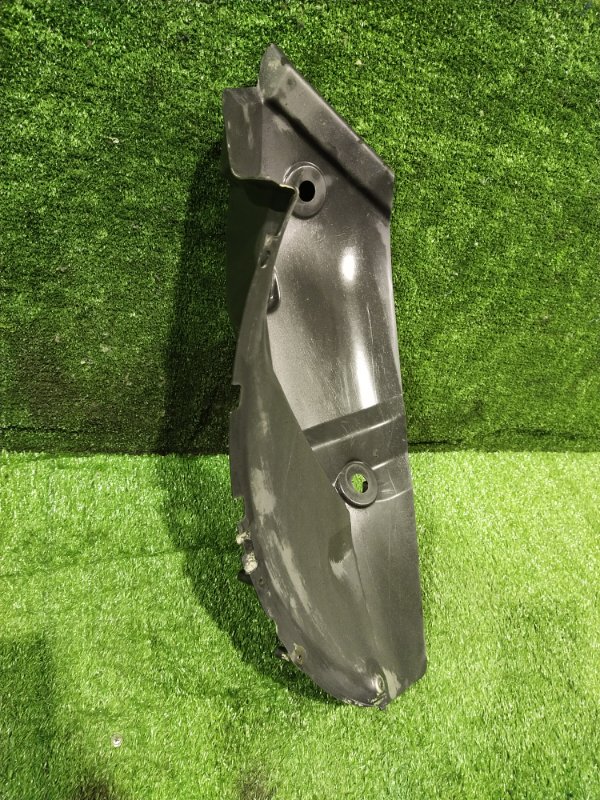 Подкрылок, 1000 рублей, Красноярск