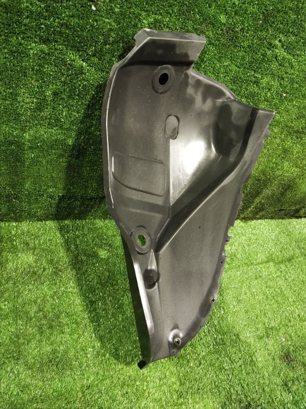 Подкрылок, 1000 рублей, Красноярск