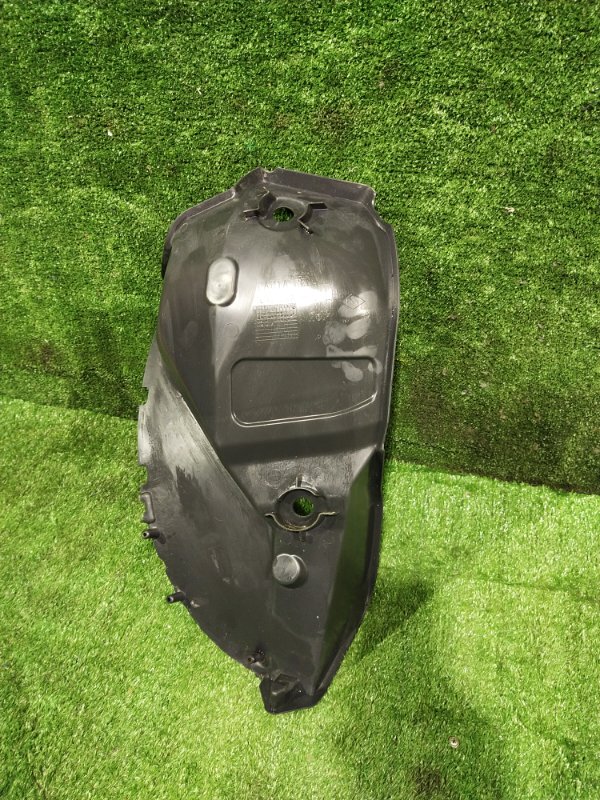 Подкрылок, 1000 рублей, Красноярск