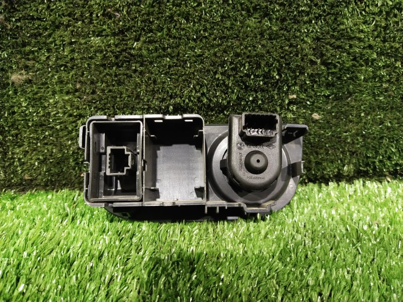 Блок управления зеркалами, 1000 рублей, Красноярск