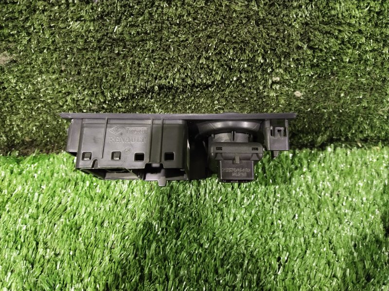 Блок управления зеркалами, 1000 рублей, Красноярск