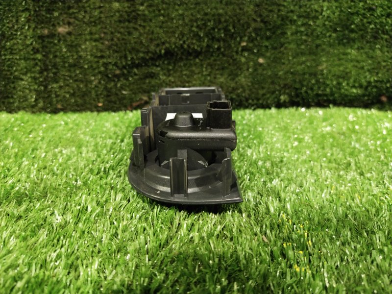 Блок управления зеркалами, 1000 рублей, Красноярск