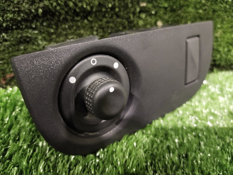 Блок управления зеркалами, 1000 рублей, Красноярск