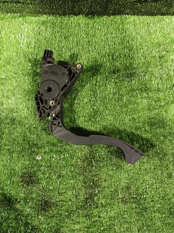 Педаль газа, 1500 рублей, Красноярск