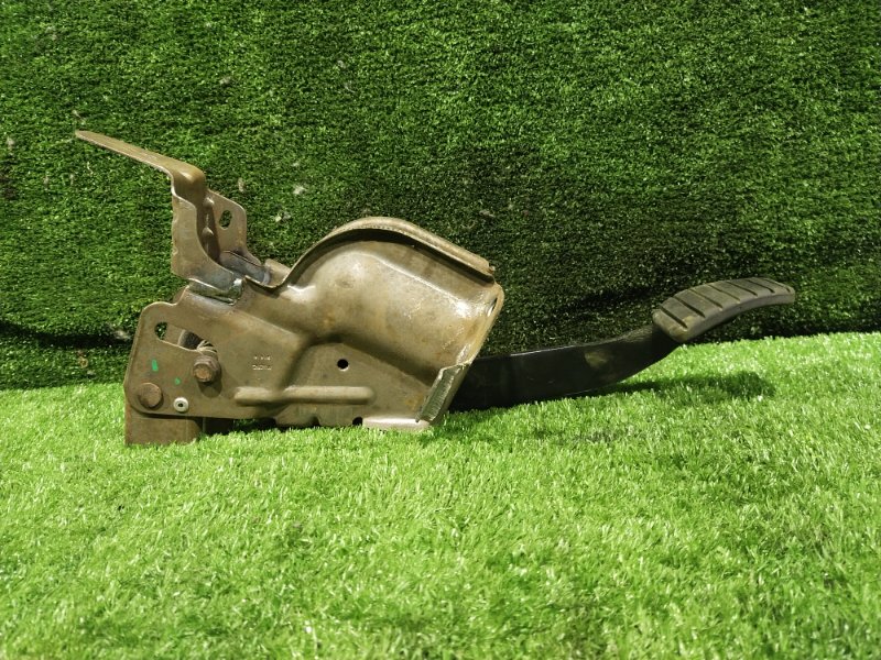 Педаль тормоза, 800 рублей, Красноярск